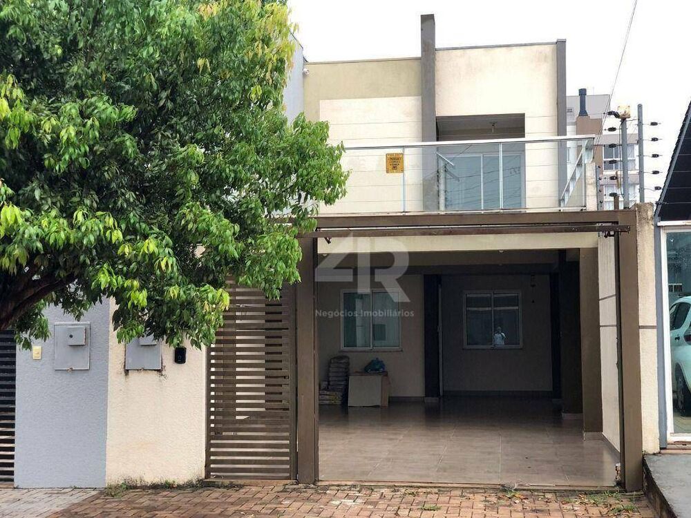 Sobrado, 3 quartos, 223 m² - Foto 1
