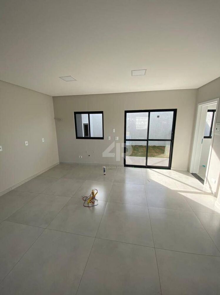 Sobrado à venda com 3 quartos, 130m² - Foto 2