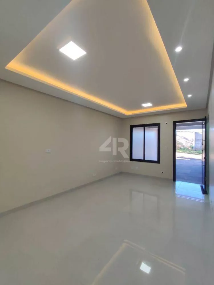 Casa à venda com 3 quartos, 125m² - Foto 4