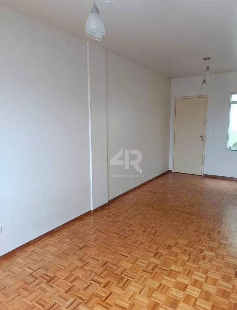 Apartamento à venda com 2 quartos, 60m² - Foto 3