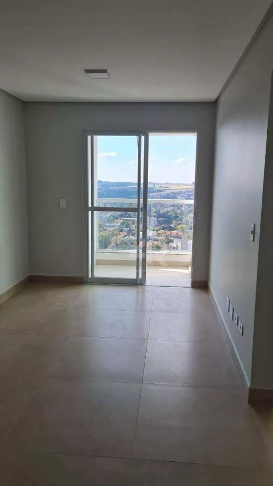 Apartamento à venda com 2 quartos, 65m² - Foto 2