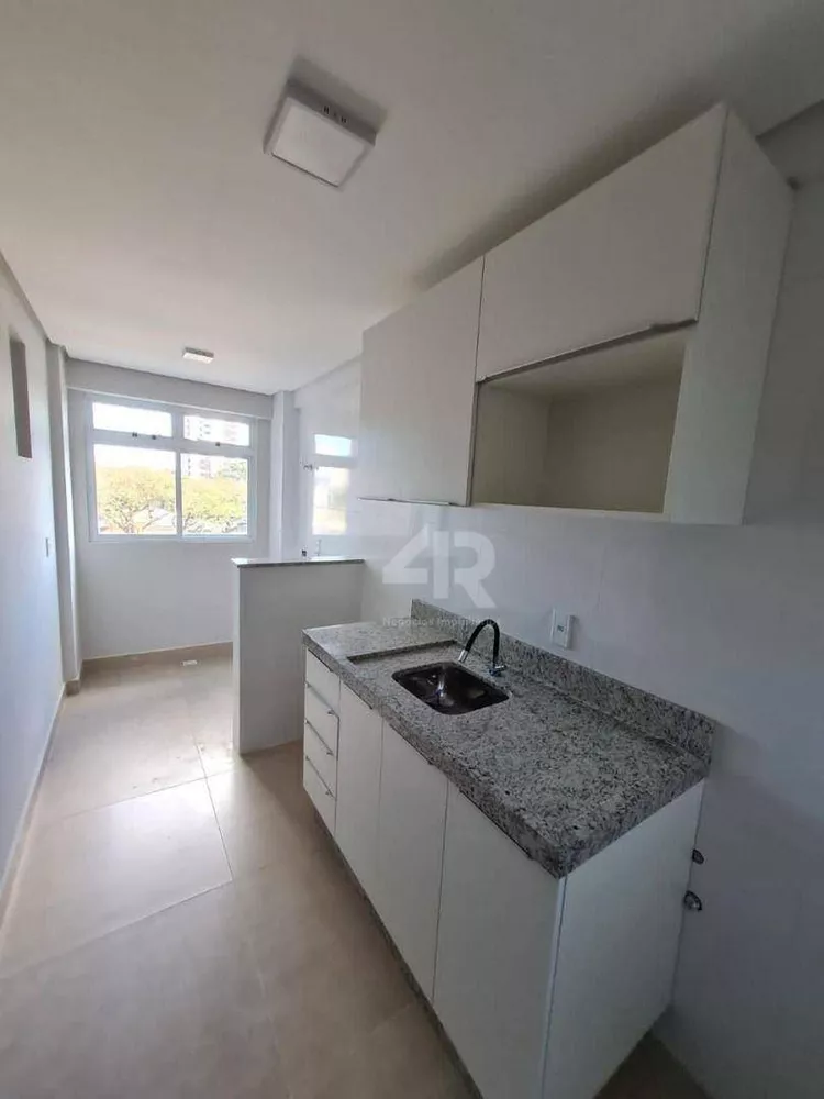 Apartamento à venda com 2 quartos, 65m² - Foto 4