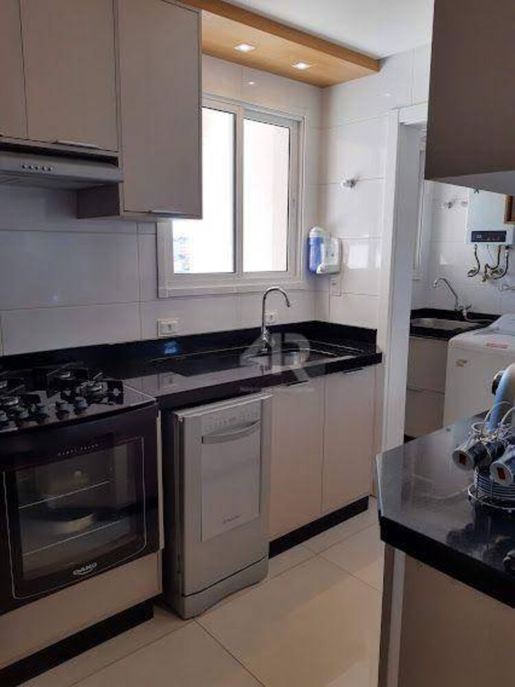 Apartamento à venda com 3 quartos, 98m² - Foto 6