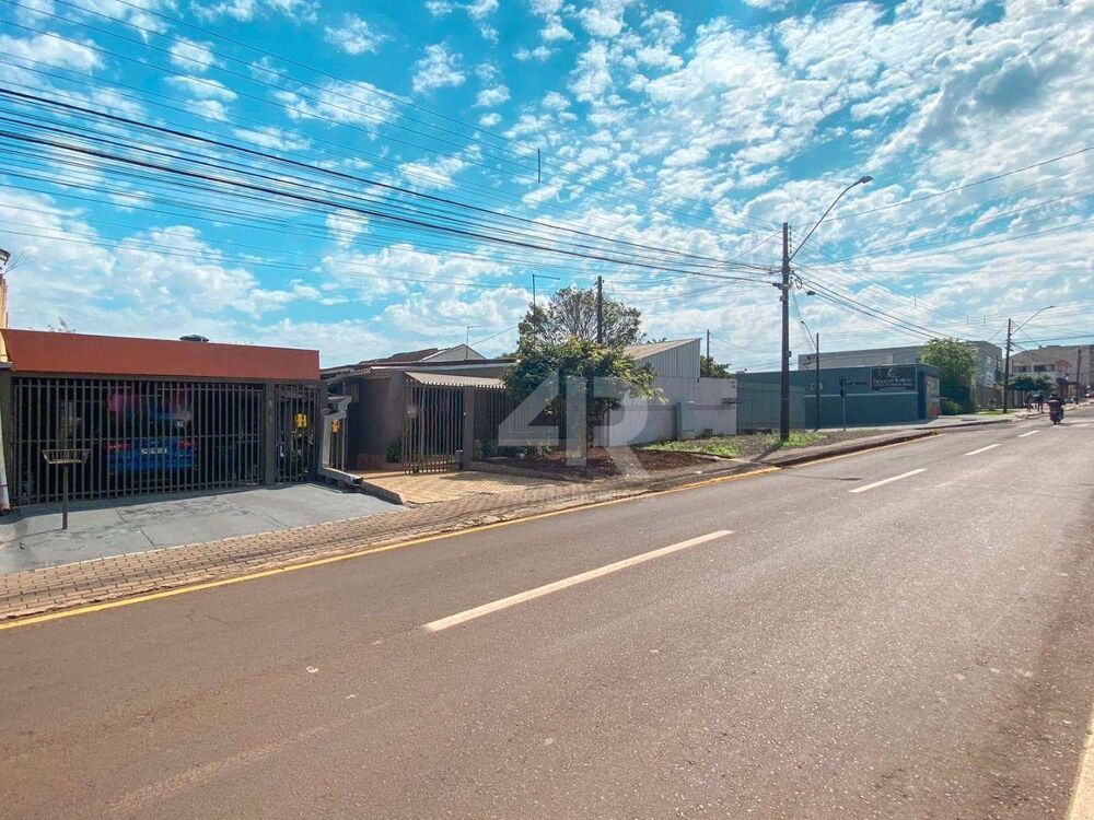 Casa, 3 quartos, 217 m² - Foto 2
