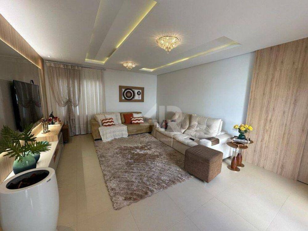 Casa, 3 quartos, 202 m² - Foto 3