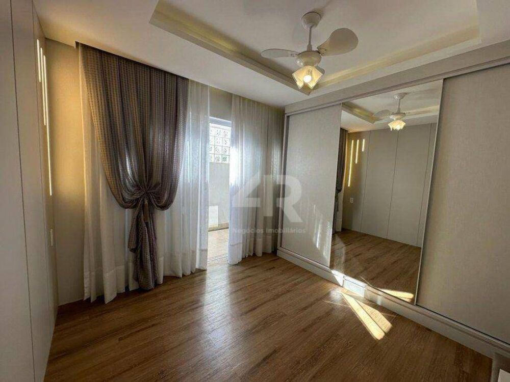 Casa, 3 quartos, 202 m² - Foto 6