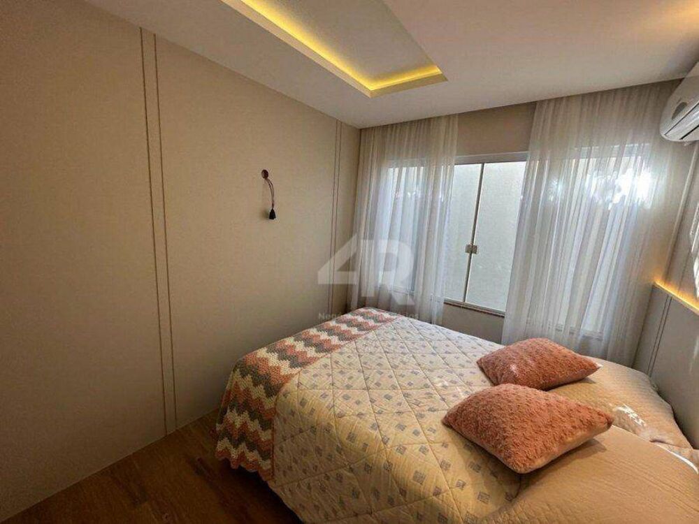 Casa, 3 quartos, 202 m² - Foto 11
