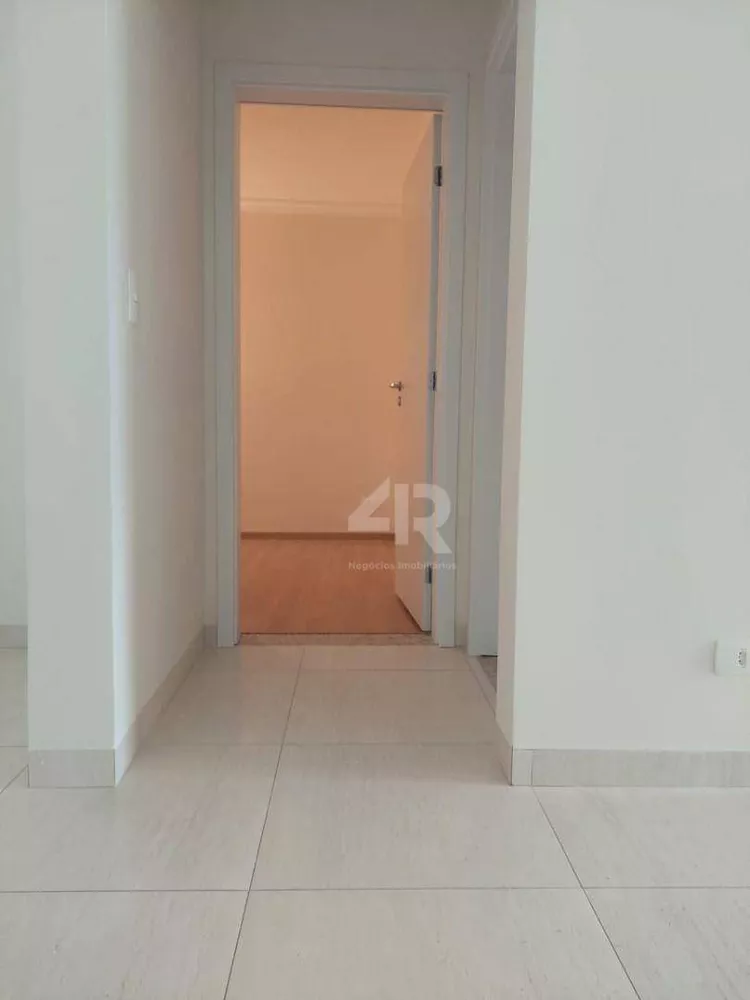 Apartamento à venda com 2 quartos, 85m² - Foto 4