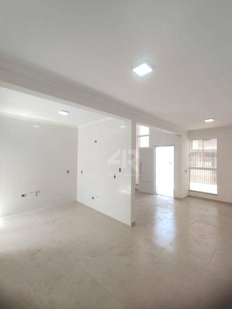 Sobrado à venda com 2 quartos, 93m² - Foto 4