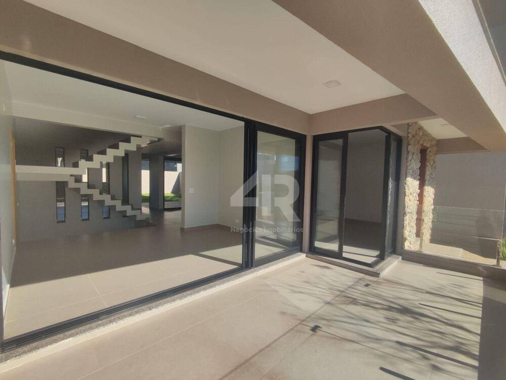 Sobrado, 3 quartos, 320 m² - Foto 3