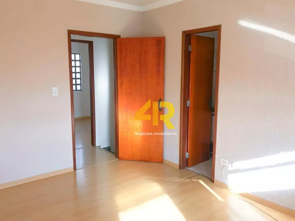 Sobrado à venda com 3 quartos, 130m² - Foto 3