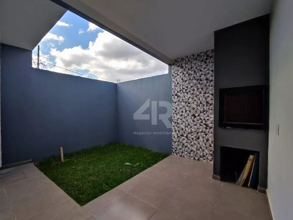 Casa à venda com 2 quartos, 60m² - Foto 3