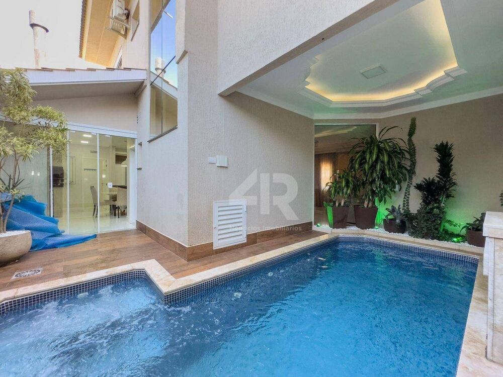 Sobrado, 3 quartos, 200 m² - Foto 1