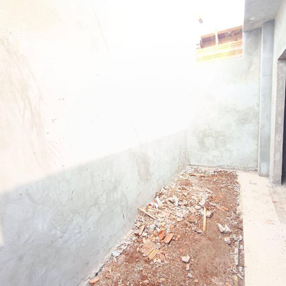 Casa à venda com 2 quartos, 60m² - Foto 9