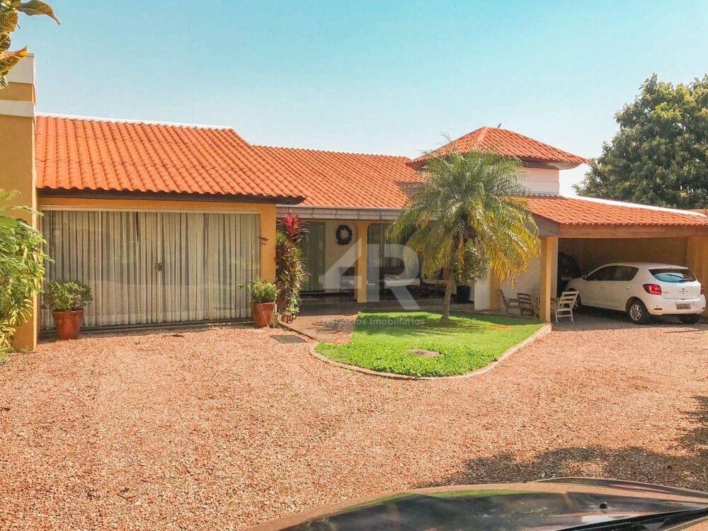 Casa, 4 quartos, 300 m² - Foto 1