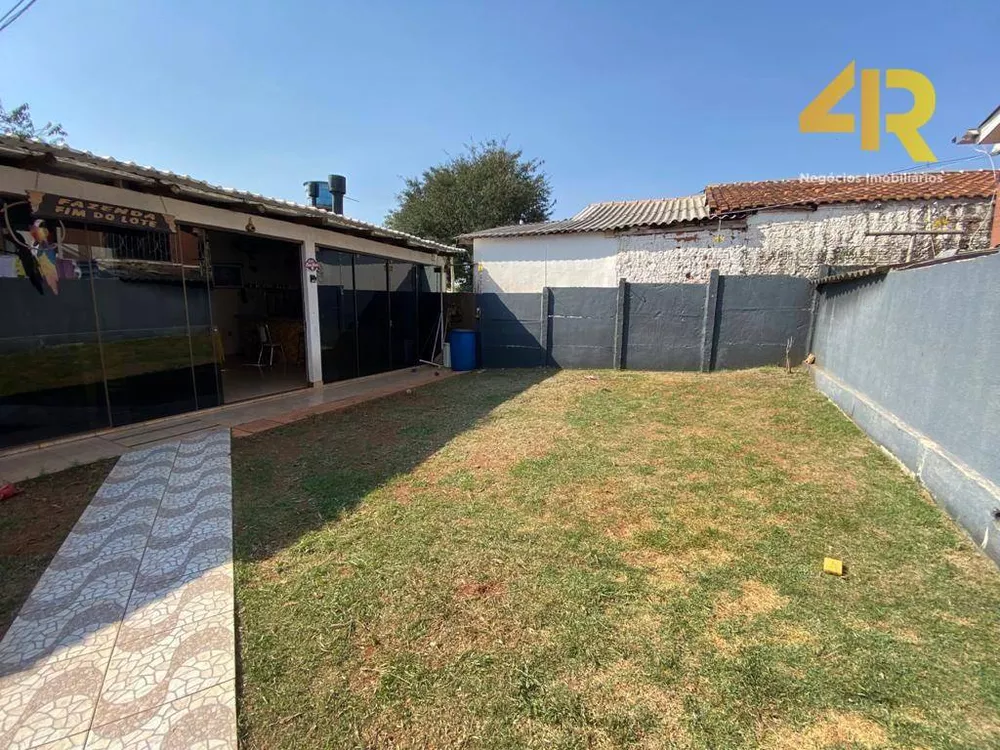 Casa à venda com 4 quartos, 210m² - Foto 6