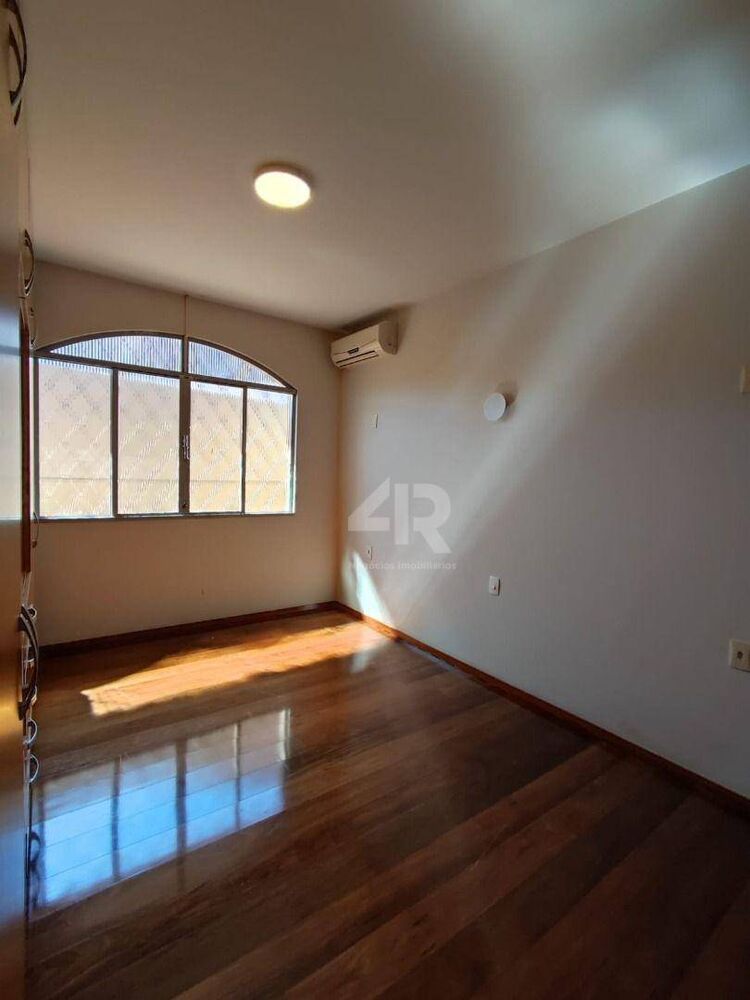 Casa, 3 quartos, 323 m² - Foto 31