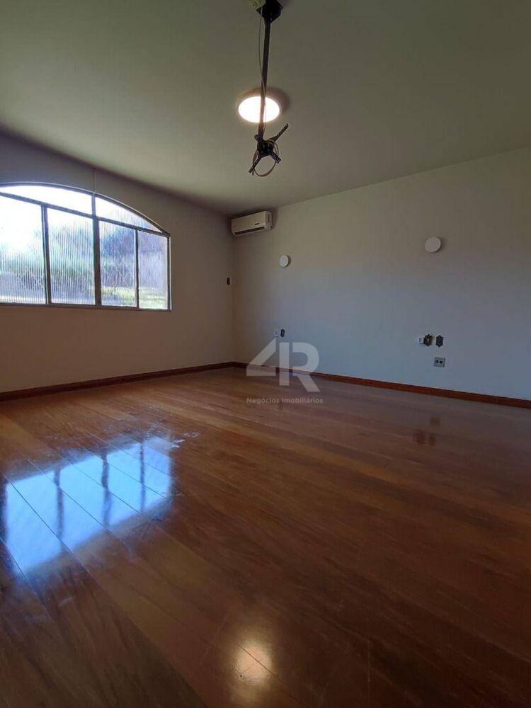 Casa, 3 quartos, 323 m² - Foto 34