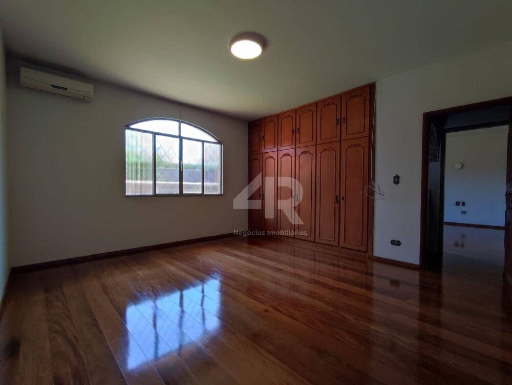 Casa, 3 quartos, 323 m² - Foto 28