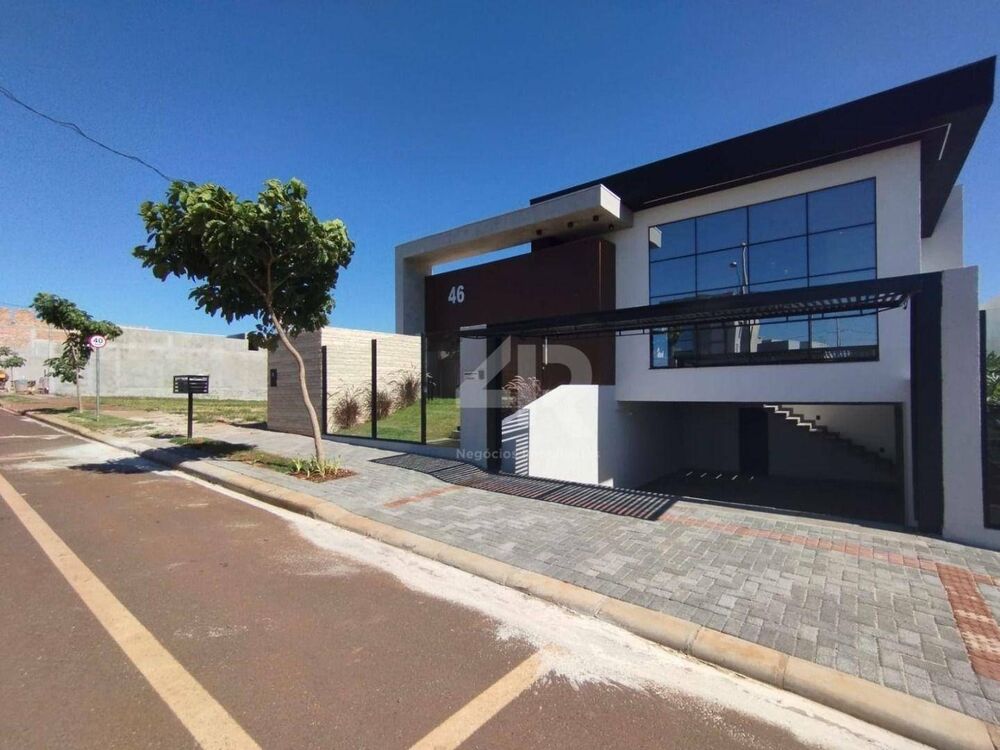 Casa, 3 quartos, 228 m² - Foto 2