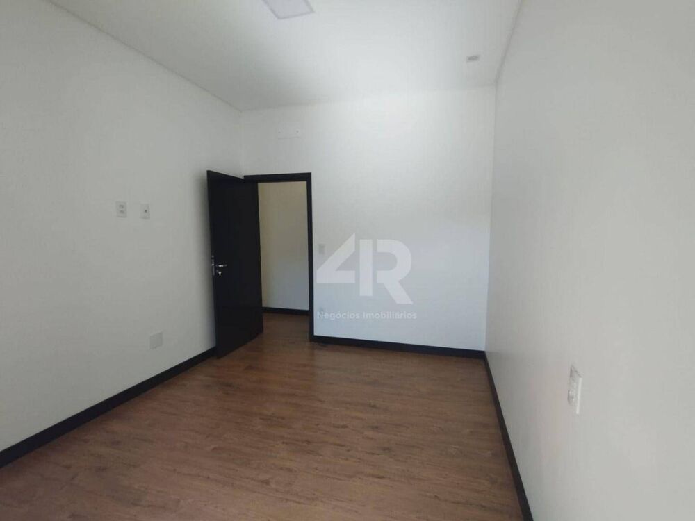 Casa, 3 quartos, 228 m² - Foto 10