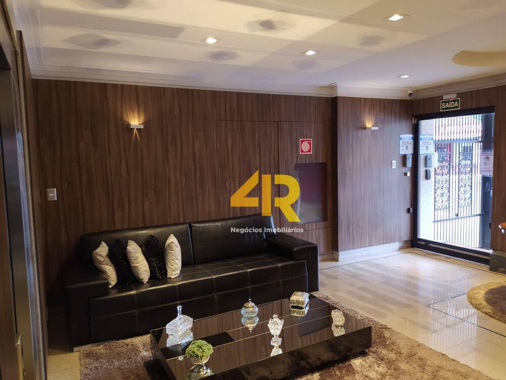 Apartamento à venda com 3 quartos, 184m² - Foto 2