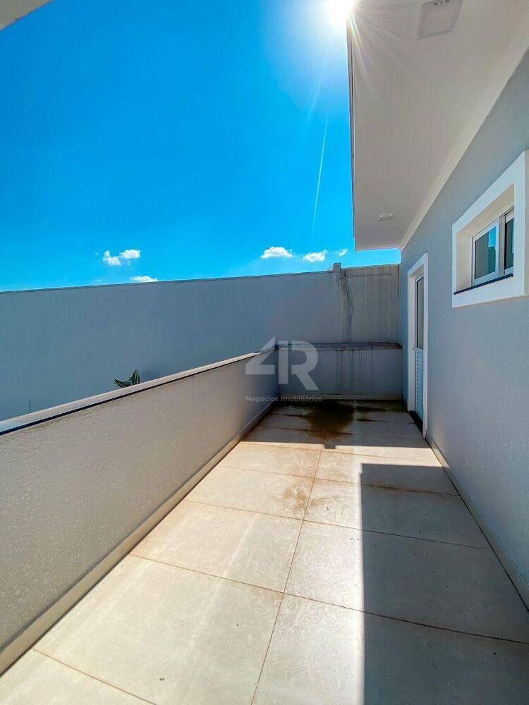 Sobrado, 4 quartos, 257 m² - Foto 1
