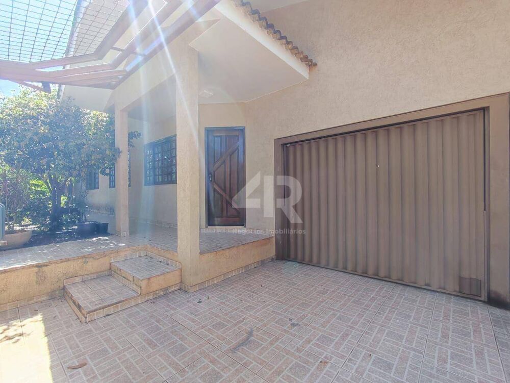 Casa, 3 quartos, 260 m² - Foto 2
