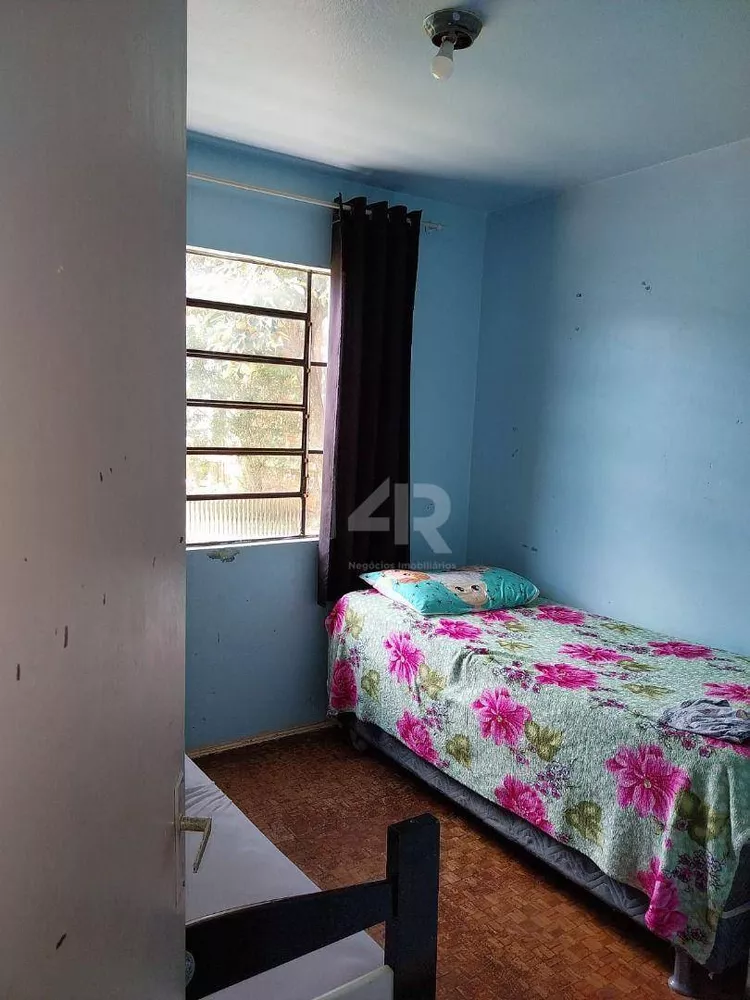 Casa à venda com 3 quartos, 100m² - Foto 3