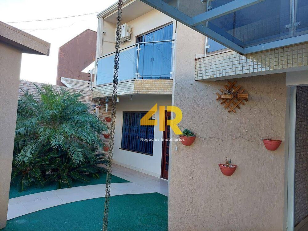 Sobrado, 5 quartos, 374 m² - Foto 1