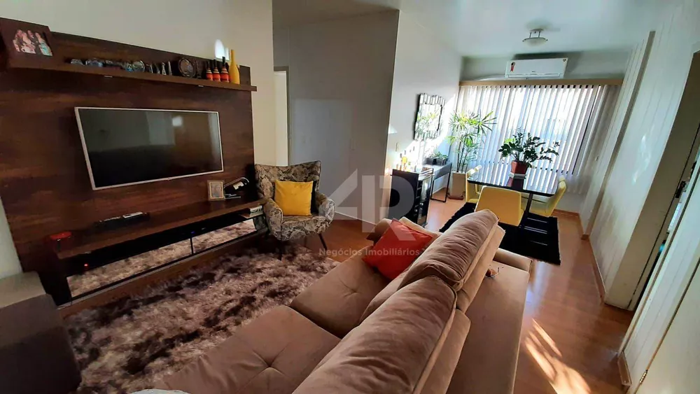 Apartamento à venda com 3 quartos, 76m² - Foto 2