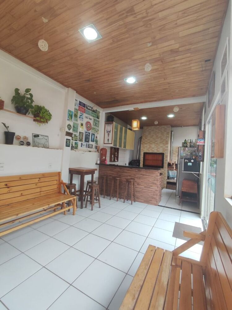 Casa, 5 quartos, 223 m² - Foto 1