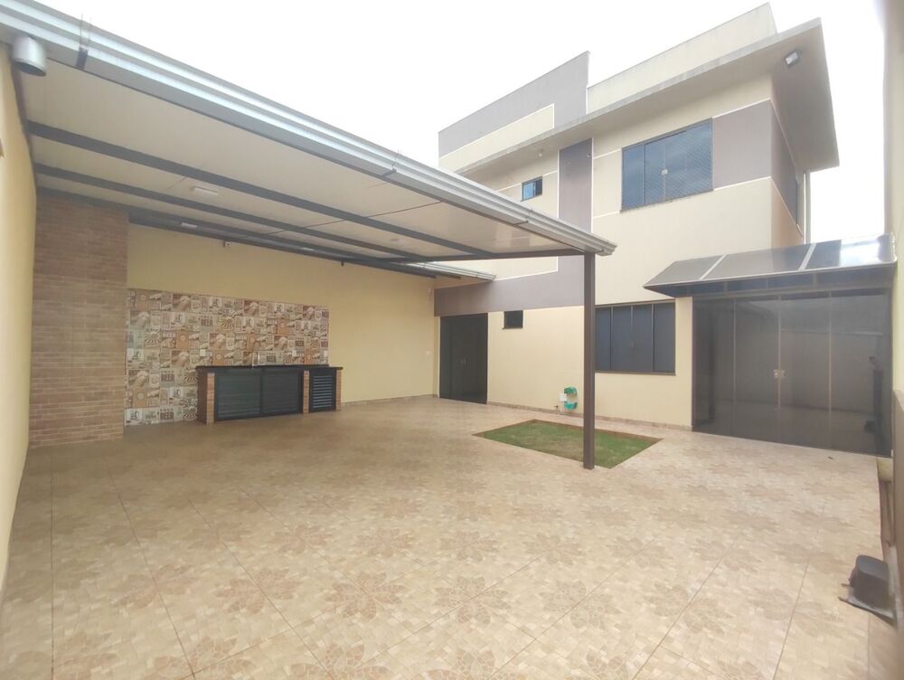 Sobrado à venda com 3 quartos, 70m² - Foto 1