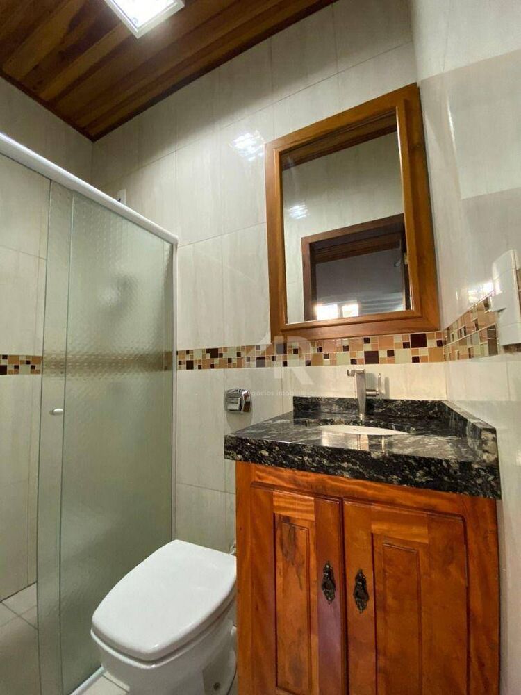 Casa, 4 quartos, 149 m² - Foto 1