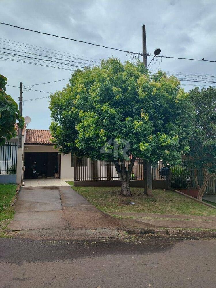 Casa à venda com 3 quartos, 75m² - Foto 1
