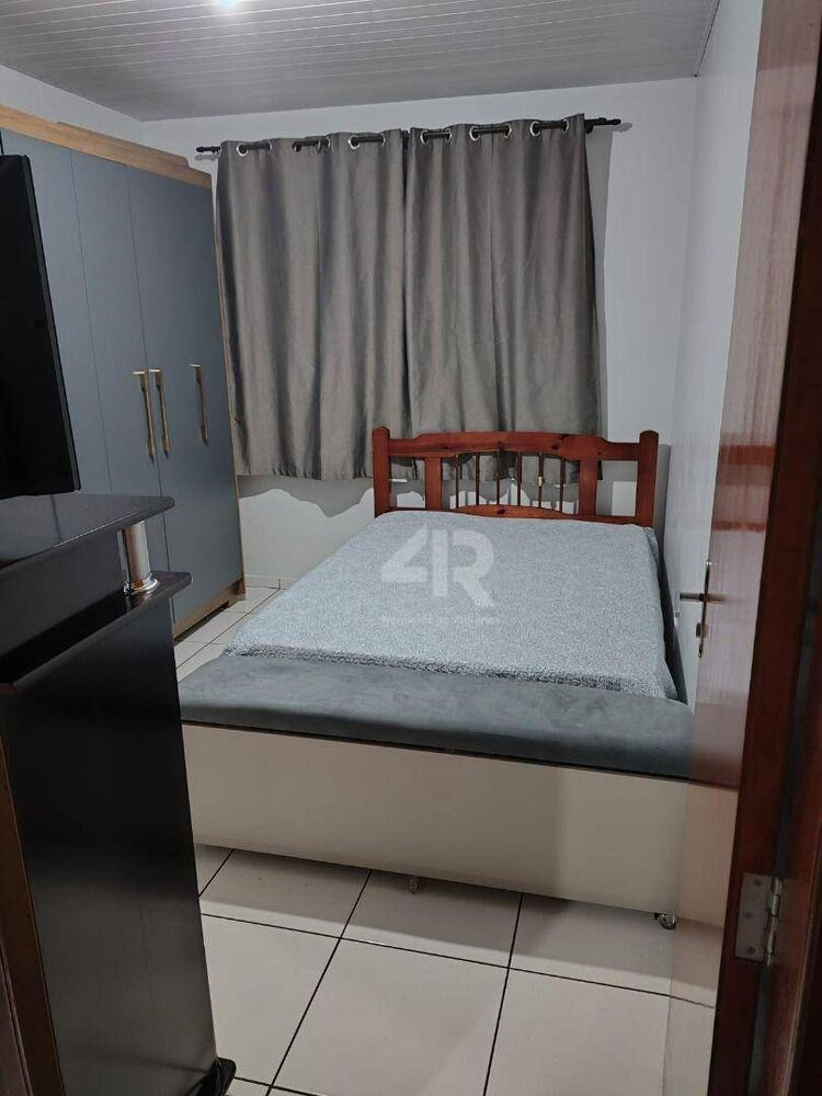 Casa à venda com 3 quartos, 75m² - Foto 6
