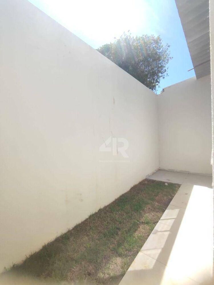 Casa à venda com 2 quartos, 58m² - Foto 8