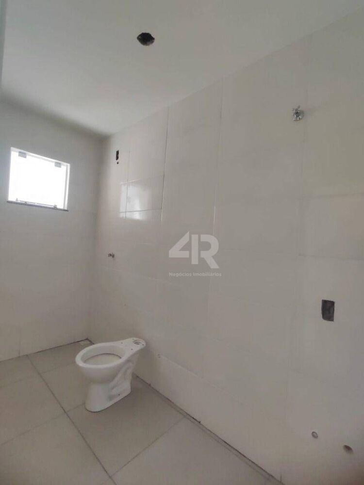 Casa à venda com 2 quartos, 58m² - Foto 7