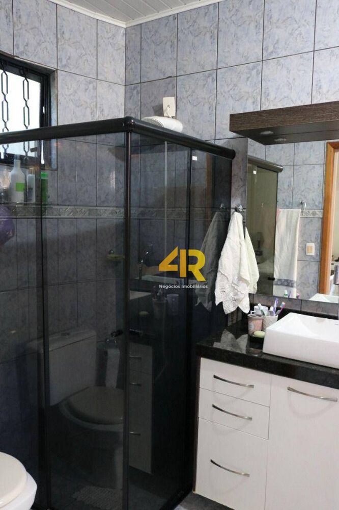 Casa, 3 quartos, 250 m² - Foto 13