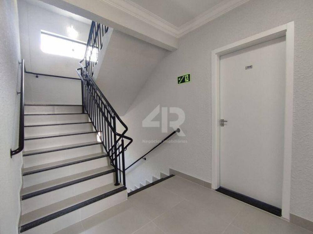 Apartamento à venda com 2 quartos, 50m² - Foto 31