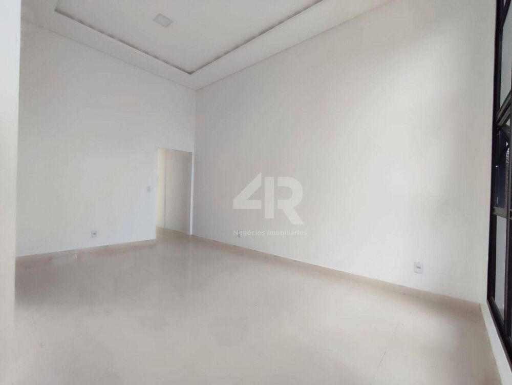 Casa à venda com 3 quartos, 90m² - Foto 2