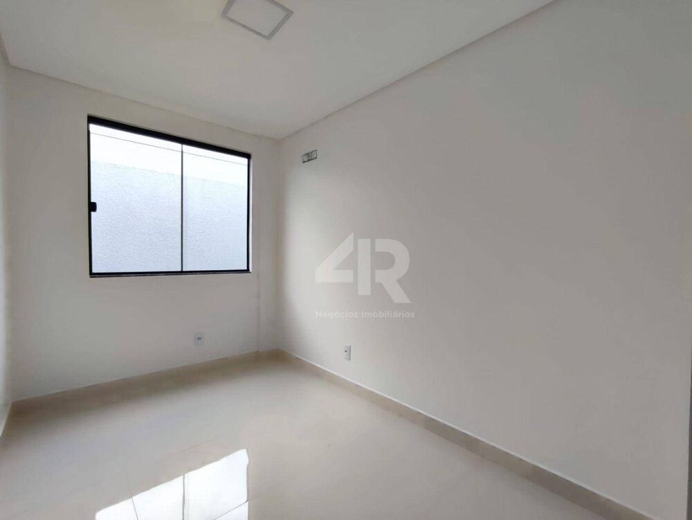 Casa à venda com 3 quartos, 90m² - Foto 7
