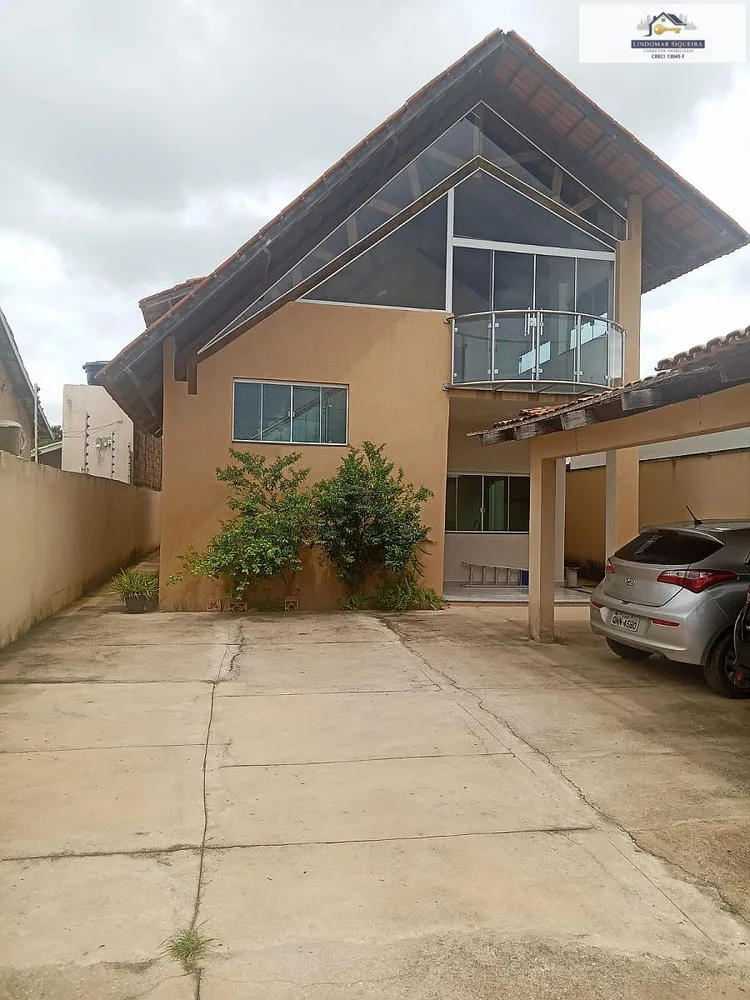 Sobrado, 3 quartos, 270 m² - Foto 1
