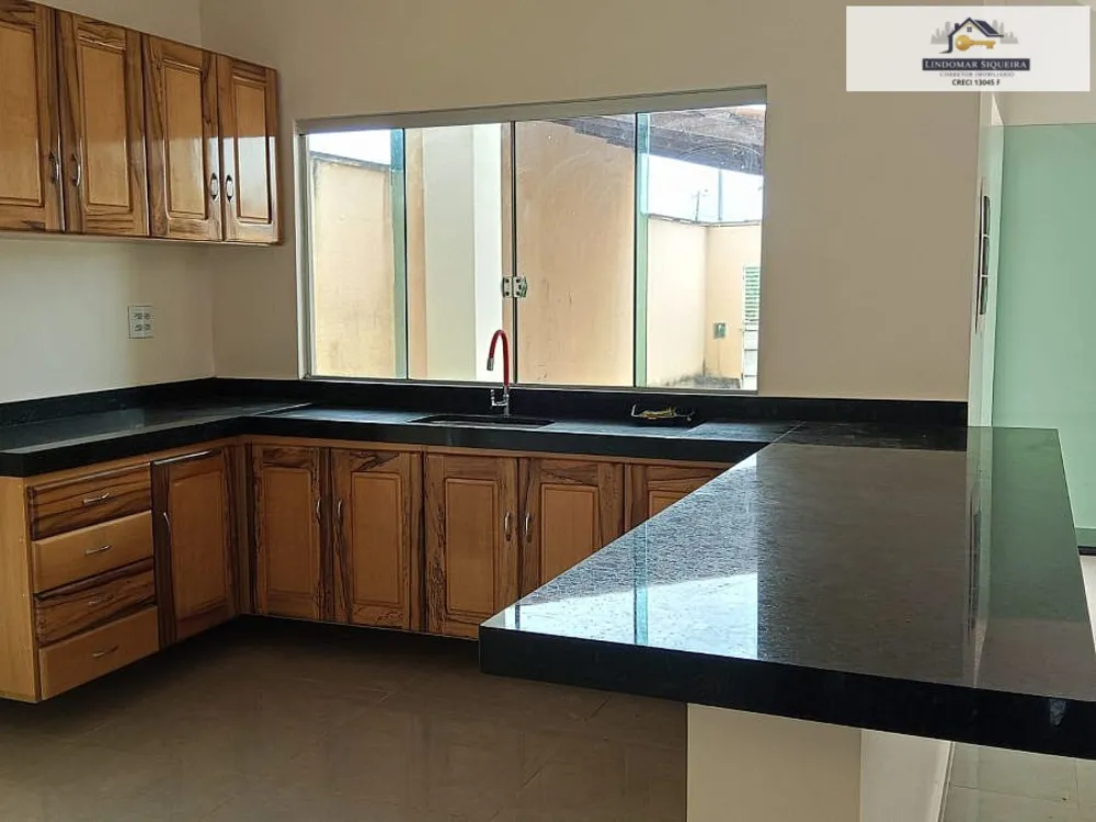 Sobrado, 3 quartos, 270 m² - Foto 2