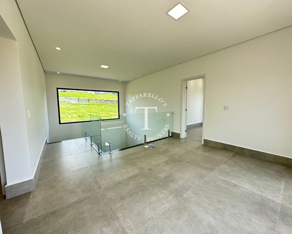 Casa de Condomínio à venda com 4 quartos, 448m² - Foto 2