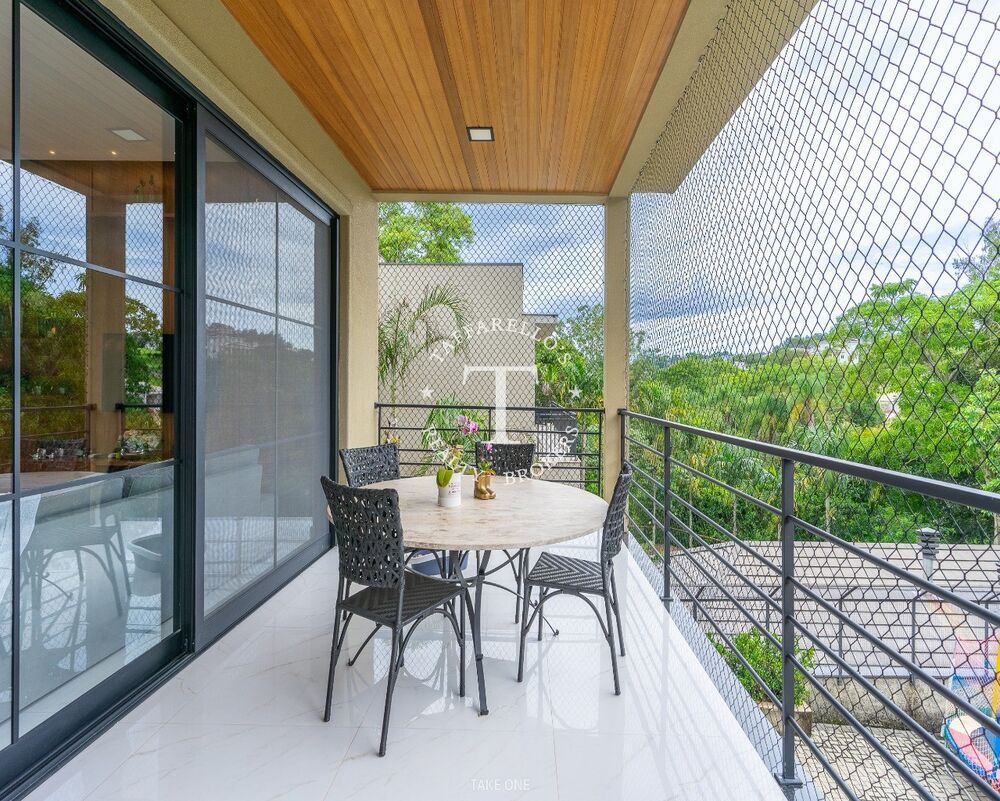 Casa de Condomínio à venda com 3 quartos, 300m² - Foto 8