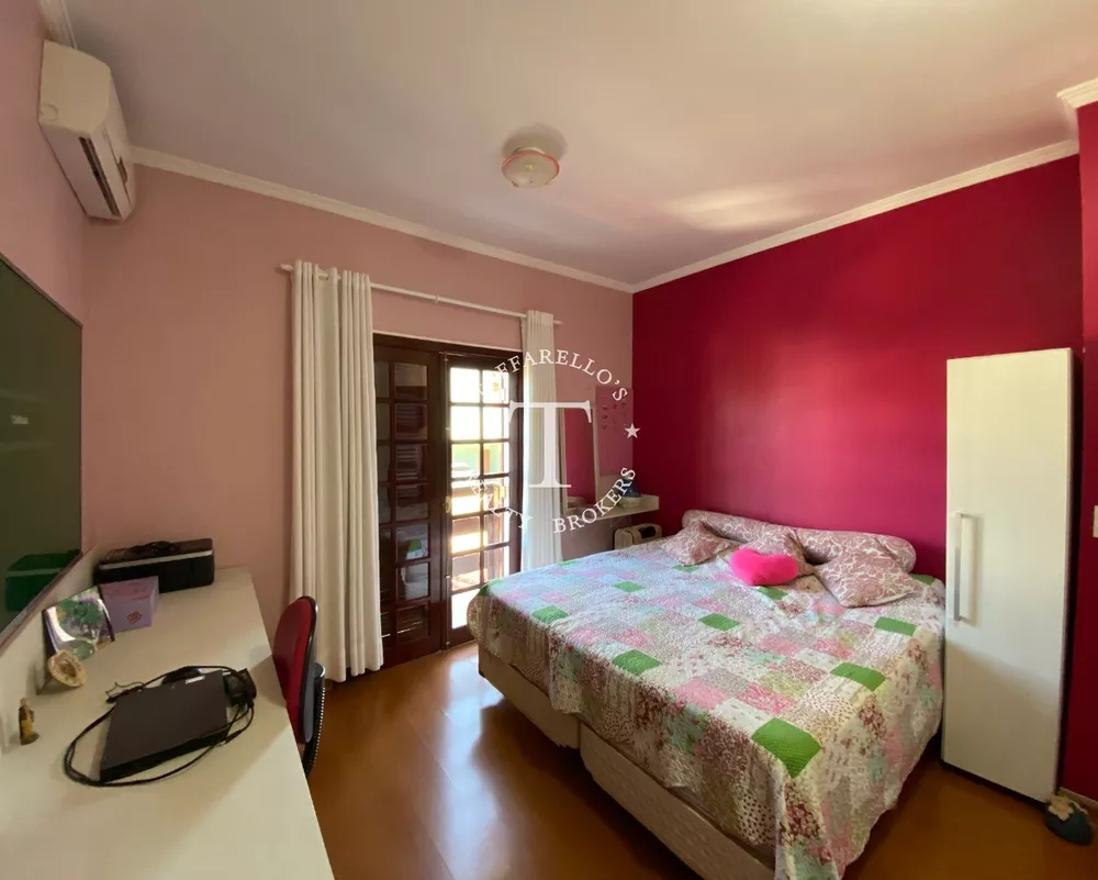 Casa de Condomínio à venda com 4 quartos, 350m² - Foto 17