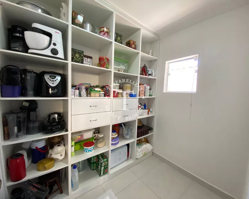 Casa de Condomínio à venda com 4 quartos, 350m² - Foto 11