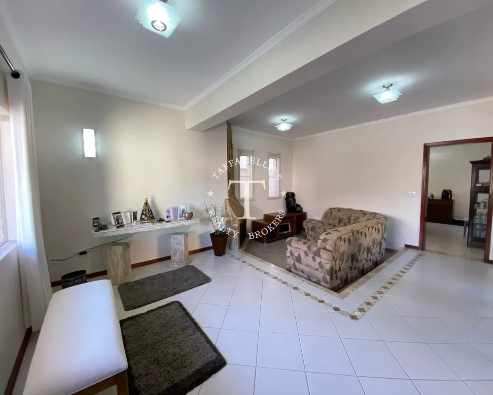 Casa de Condomínio à venda com 4 quartos, 350m² - Foto 3