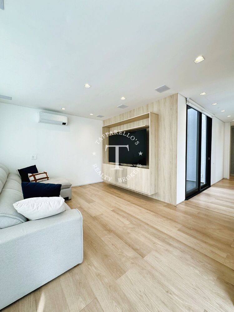 Casa de Condomínio à venda com 4 quartos, 384m² - Foto 2